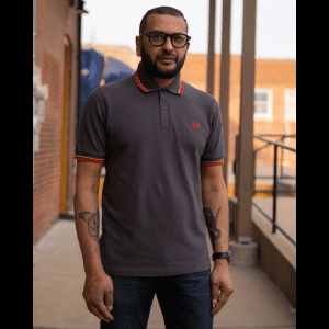 Fred Perry M12 Polo Gunmetal Cyber Red Cyber Orange