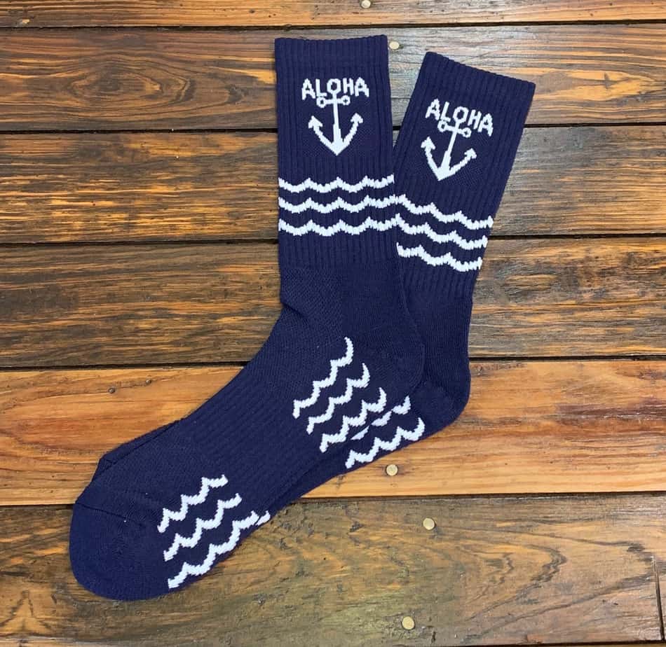 The Ampal Creative Aloha Bamboo Cotton Blend Socks - Crimson Serpents ...