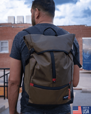 Commuter Center-zip Backpack