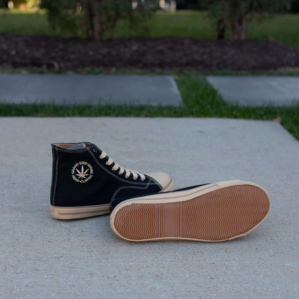 Billy Black High Top by Greenergrass. Sole view.